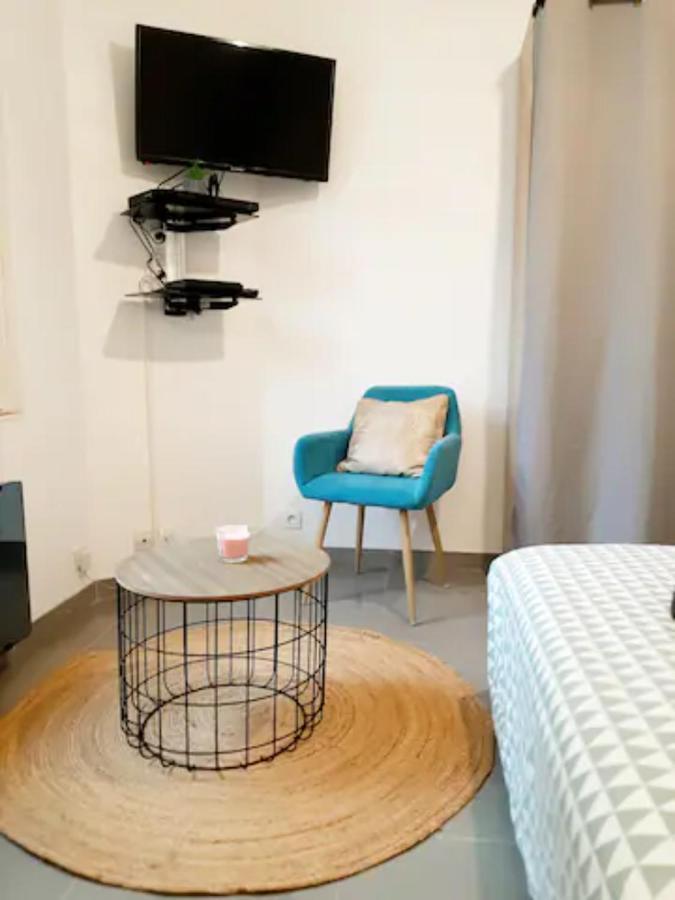 Le Petit Charmeur, Parking, Wifi, Gare Apartment Flers  Ngoại thất bức ảnh